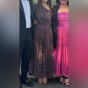 G. Label One-Shoulder Pleated Dress